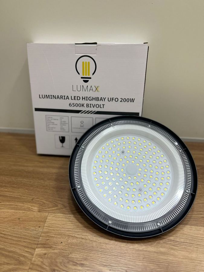 Luminária UFO 200 W 6500 K Bivolt